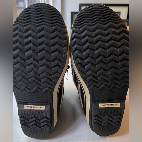 Sorel Snow Boots / Winter Boots; Unisex  Size 6 in Excellent Condition - Picture 9 of 14